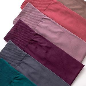 Vente en gros ensemble de yoga 2 pièces pour femmes écologique logo personnalisé respirant 100% coton biologique veste de pantalon de fitness cordon de serrage - Product Image 3