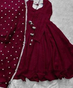 สวยมากและดีไซเนอร์ปาร์ตี้สวมเสื้อเย็บปักถักร้อยสุภาพสตรีอินเดียผู้หญิงเย็บสําเร็จรูปราคาต่ําขายส่งซูราษี - Product Image 4