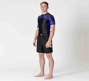 Vêtements de protection solaire pour hommes Vêtements de protection contre les éruptions cutanées Jiujitsu Chemises de compression respirantes à manches courtes nouveau design made Pakistan - Product Image 3
