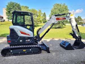 Excavadora hidráulica compacta con cabina cerrada para la venta, miniexcavadora Bobcat E35 con giro trasero cero, usada con suavidad, a la venta - Product Image 5