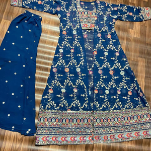 Hermoso conjunto de traje Koti cosido completo de última tendencia con hermoso bordado, Dori y trabajo de lentejuelas pesadas - Product Image 1