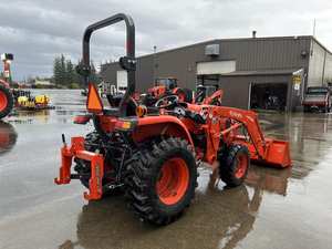 Tractor Kubota L3302HST 2023: Potencia Compacta, Eficiencia y Rendimiento Versátil - Product Image 5