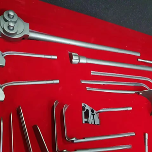 ชุดเครื่องมือดึงหลังการผ่าตัดออร์โธปิดิกส์แบบแมนนวลทำจากเหล็กพรีเมี่ยม - Product Image 1