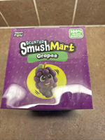Smush Mart GRAPES VIRAL Squishy parfumé géant de 6 pouces par Crazy Fun RMS Nouveaux jouets sensoriels Smushmart