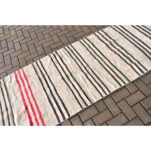 Alfombra turca vintage de 2.8x13.3 pies (85x404 cm), Kilim blanco con lunares - Product Image 5