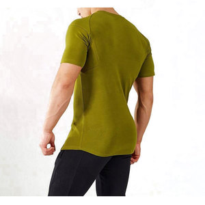 เสื้อยืดออกกำลังกายผ้าฝ้าย100% สำหรับผู้ชายเสื้อยืดเข้ายิมแบบพอดีตัวผ้ายืดหยุ่นได้ - Product Image 4