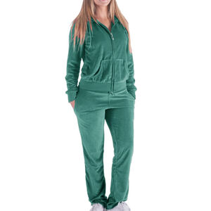 2025 nouvelles femmes élégantes velours survêtements en gros taux meilleure fabrication femmes adultes taille velours survêtement - Product Image 1