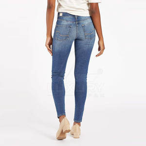 Pantalones vaqueros de mujer de último diseño al por mayor estilo único verano frente plano transpirable Algodón ligero 2025 lavado ligero - Product Image 5