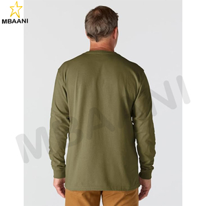 Camiseta de Manga Larga para Hombre, Corte Holgado, Tejido Grueso, con Logotipo Gráfico en la Manga - Product Image 3