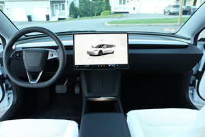 Voiture électrique Tesla Model 3 berline blanche 2025, phares LED, pneus R19 - Product Image 4