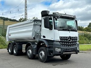 Camion tracteur diesel Mercedes-Benz Arocs 4142 8X4 Euro 6, transmission manuelle, capacité de charge 31-40T, conduite à gauche, neuf - Product Image 2