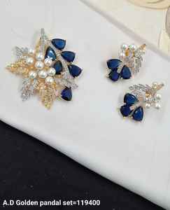 <b>FLOWER</b> STYLISH FASHIONABLE AMERICAN DIAMOND PENDENT SET &GOLD PLATED CLASSIC WITHOUT CHAIN PENDENT NECKLACE SET WOMEN & <b>GIRL</b> - Product Image 2