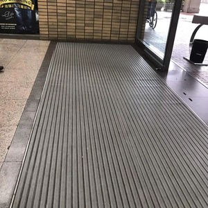 Alfombrilla de entrada de PVC fina cuadrada novedosa para uso en el hogar, la Oficina o el hotel - Product Image 1