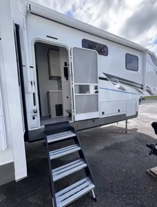 El mejor!! Autocaravana Usada por 3 Meses, Modelo 2023 2024 2025, Forest River Fifth Wheel Wildcat 34CRIB, Remolque de Viaje RV - Product Image 3