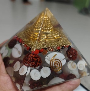 Pirámide de cristal de orgón, pirámide Rudra's y Gomti Chakar, pirámide personalizada y otro artículo de cristal - Product Image 2