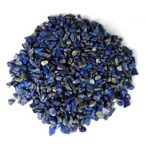 Éclats de cristal de Lapis Lazuli pour la communication, la sagesse et la clarté mentale - Pierre de guérison naturelle pour la décoration - Product Image 1