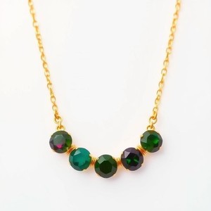 Offre Spéciale Bijoux féminins en argent sterling 925 Nouveau pendentif vert naturel avec placage au rhodium et chaîne à maillons pour les fêtes - Product Image 2