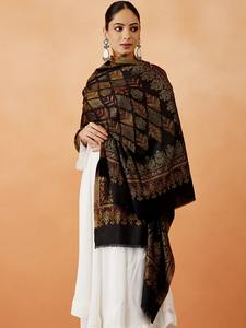 Châle de style vintage pour femmes personnalisées, laine de cachemire de haute qualité, différentes tailles disponibles, tarif de gros pour les musulmans département - Product Image 6