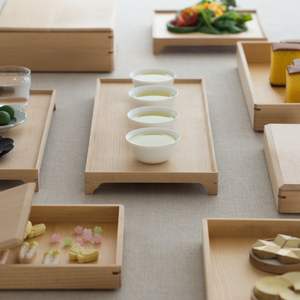 Plateau de service rectangulaire en bois Design SERVING Finition naturelle Taille standard pour la maison et le mariage Plateau de service fait à la main - Product Image 3