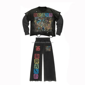 Ensemble de survêtement à capuche pour femme 2025 – Logo personnalisé, imprimé uni, coupe régulière, haut et short – Tenue d'hiver de haute qualité, style streetwear 100 % - Product Image 2