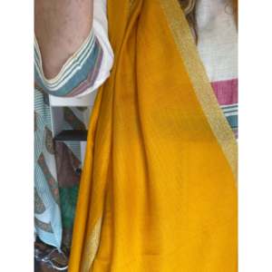 Écharpe en laine Zari - Imprimé vintage personnalisé 100% cachemire longue pour l'hiver, l'été et le printemps - Style curcuma - Product Image 1
