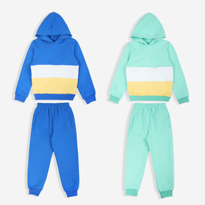Vêtements d'hiver personnalisés pour garçons Lot de 2 pantalons de survêtement et sweat à capuche en coton Ensemble de survêtements pour enfants Bloc de couleurs Ensembles de vêtements pour enfants - Product Image 1