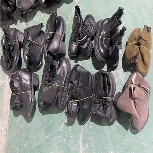 Vente en Gros d'Usine Chaussures de Foot d'Occasion de Marque pour Homme Adulte Chaussures de Football de Seconde Main en Gros - Product Image 3