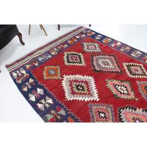 Alfombra Vintage de 5.5x9.3 pies, Alfombra Turca de Lana con Diseño Floral Rojo y Azul - Product Image 1