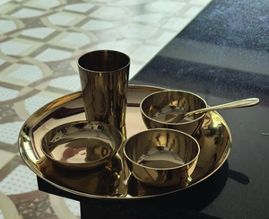 Ensembles de Thali indiens Kansa en bronze servant et mangeant des assiettes pour la vente en gros - Product Image 5