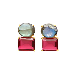 ต่างหูรูปทรงเรขาคณิตสีทองมาใหม่ ฟูชเซีย ชาเคลโดนี และต่างหูพลอยโอปาไลต์โดยอัญมณี - Product Image 1