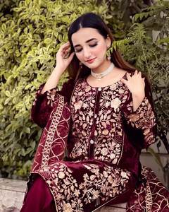 Ensemble Kurti Dupatta en velours ethnique traditionnel indien et pakistanais prêt à l'emploi avec broderie de séquence coutures complètes pour les fêtes - Product Image 4