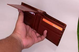 Cartera de cuero cosida a mano más vendida con aspecto rústico Vintage para colección de accesorios para hombre disponible para precio de exportación - Product Image 6