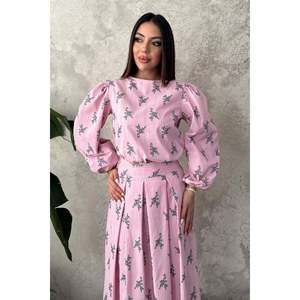 Conjunto de Blusa y Falda con Estampado Floral y Rayas Rosas - Rosa - Product Image 4