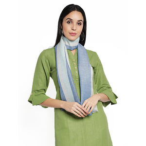 Écharpe unie faite à la main pour femmes écologique 100% lin uni rayé étole pour l'été imprimé personnalisable - Product Image 1