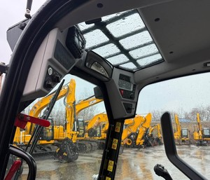 Nuevo motor para excavadora de cadenas 1CXT 4X4, bomba, rodamiento de engranajes, componentes básicos para retroexcavadora, precio con entrega rápida - Product Image 5