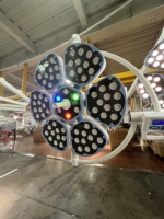 Lampu Bedah Enam Kelopak 72 LED Beads 160000 Lux untuk Ruang Operasi, Klinik, dan Pusat Bedah