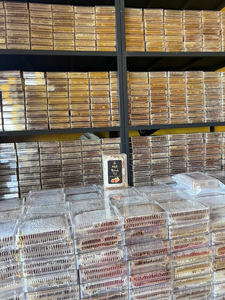 Miel en nid d'abeille, article d'exportation en vrac, forme stable et ton doré attrayant pour les programmes de vente en gros mondiaux - Product Image 3