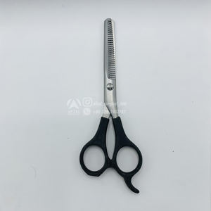 Tijeras profesionales de belleza para peluquería, tijeras finas con hoja de acero inoxidable y mango de plástico de goma para un corte eficiente - Product Image 3