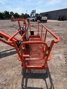 2021 460SJ Telescopic Boom Lift Reliable Construction Equipment Ready for Export - Product Image 5