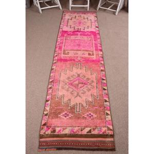 Tapis vintage 2,7 x 11,4 pieds, tapis turc Herki, tapis rose du sud-ouest en laine - Product Image 1