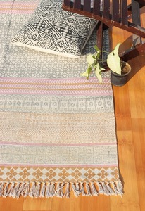 Tapis de style indien Beaux tapis design et tapis en coton 100% et grands tapis de travail brodés et pour la décoration intérieure - Product Image 2