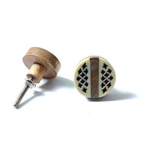<b>Top</b> Trending Design Handmade Wood And Resin Cabinet Dresser Drawer Knobs Antique Resin Hardware Knobs for Kitchen Furniture Use - Product Image 1