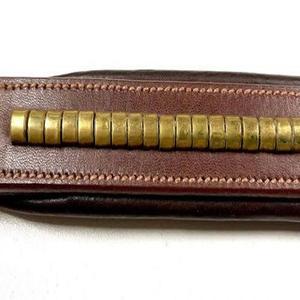 Conception ronde ou pyramidale personnalisée, pneu en laiton ou en métal argenté incrusté de canal vide, bande de sourcil de cheval en cuir en pleine taille cob - Product Image 2