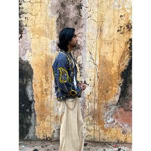 Chaqueta vaquera vintage de otoño para hombre con bordado Kantha y cuello mandarín - Product Image 2