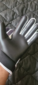 Gants de football gaélique en gros de conception d'usine cuir respirant et latex à bas prix en gros - Product Image 4
