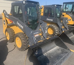 Mini-chargeuse sur pneus DDEERRE 316GR 3 tonnes avec moteur, modèle 2025 - Product Image 2