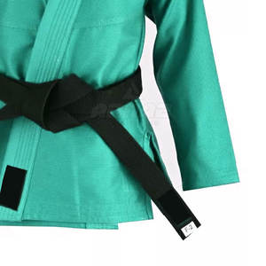Gi de Jiu Jitsu de conception classique avec un tissu léger et une tenue solide uniforme de Jiu Jitsu à ajustement confortable avec col souple - Product Image 5