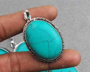 Collier pendentif turquoise créé en laboratoire fait à la main Unique forme mixte pierres précieuses superposition en argent Sterling plaqué or unisexe Hippie - Product Image 5