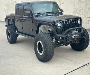 Super affaire ! Jeep Gladiator Sport 4x4 d'occasion 2021 - PRÊT À ÊTRE EXPÉDIÉ - Product Image 1