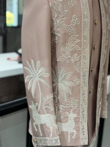 Sherwani de style Maharaja le plus vendu pour hommes, tenue de marié haut de gamme, fournisseur en gros, vêtements de réception de mariage, commande en gros - Product Image 3